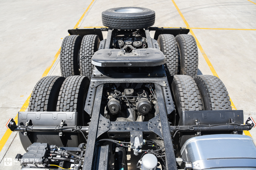 重卡自动挡时代要来了,体验2019款欧曼ESTA牵引车,扫除你关于自动挡重卡的忧虑 - 第12张 - 提加商用车网 重卡自动挡时代要来了,体验2019款欧曼ESTA牵引车,扫除你关于自动挡重卡的忧虑 - 第12张