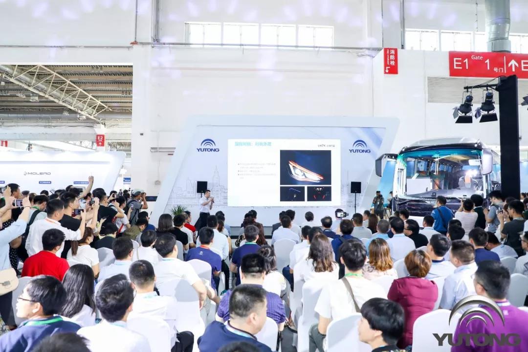 新7系震撼发布!宇通五款精品领航2019道路运输车辆展 - 第2张 - 提加商用车网 新7系震撼发布!宇通五款精品领航2019道路运输车辆展 - 第2张