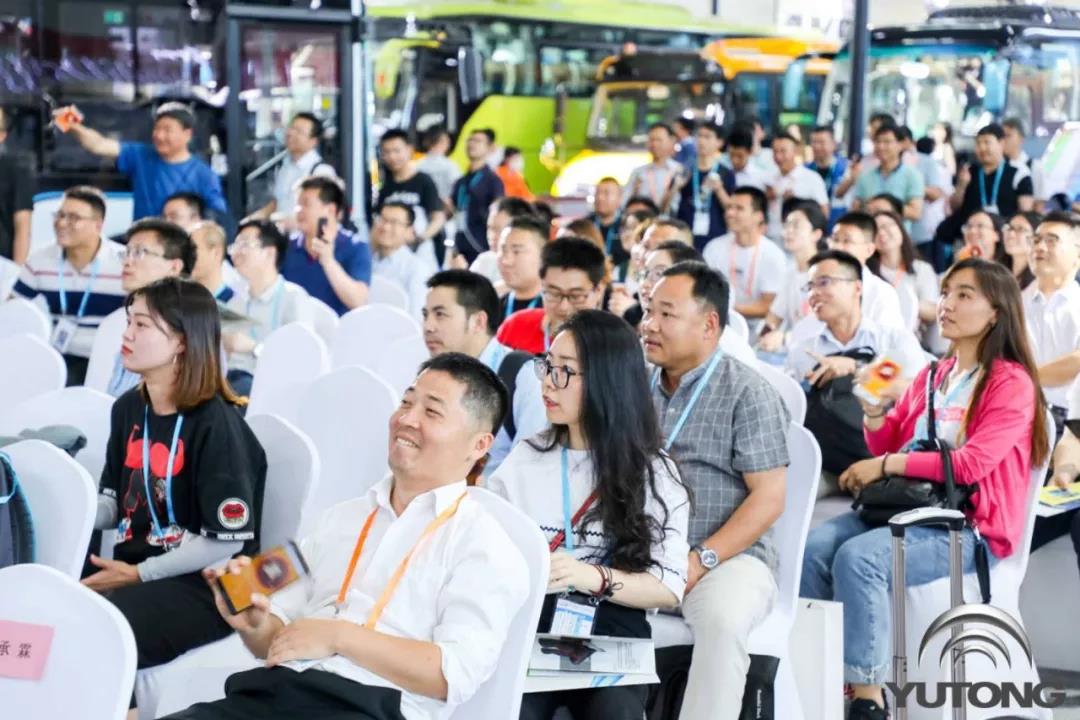 新7系震撼发布!宇通五款精品领航2019道路运输车辆展 - 第3张 - 提加商用车网 新7系震撼发布!宇通五款精品领航2019道路运输车辆展 - 第3张