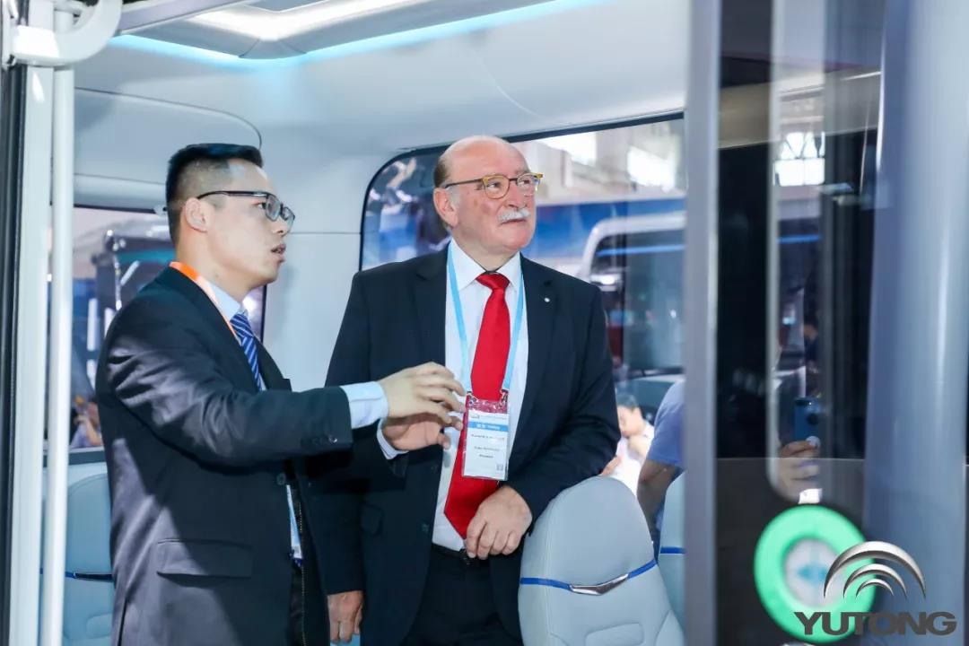 新7系震撼发布!宇通五款精品领航2019道路运输车辆展 - 第9张 - 提加商用车网 新7系震撼发布!宇通五款精品领航2019道路运输车辆展 - 第9张