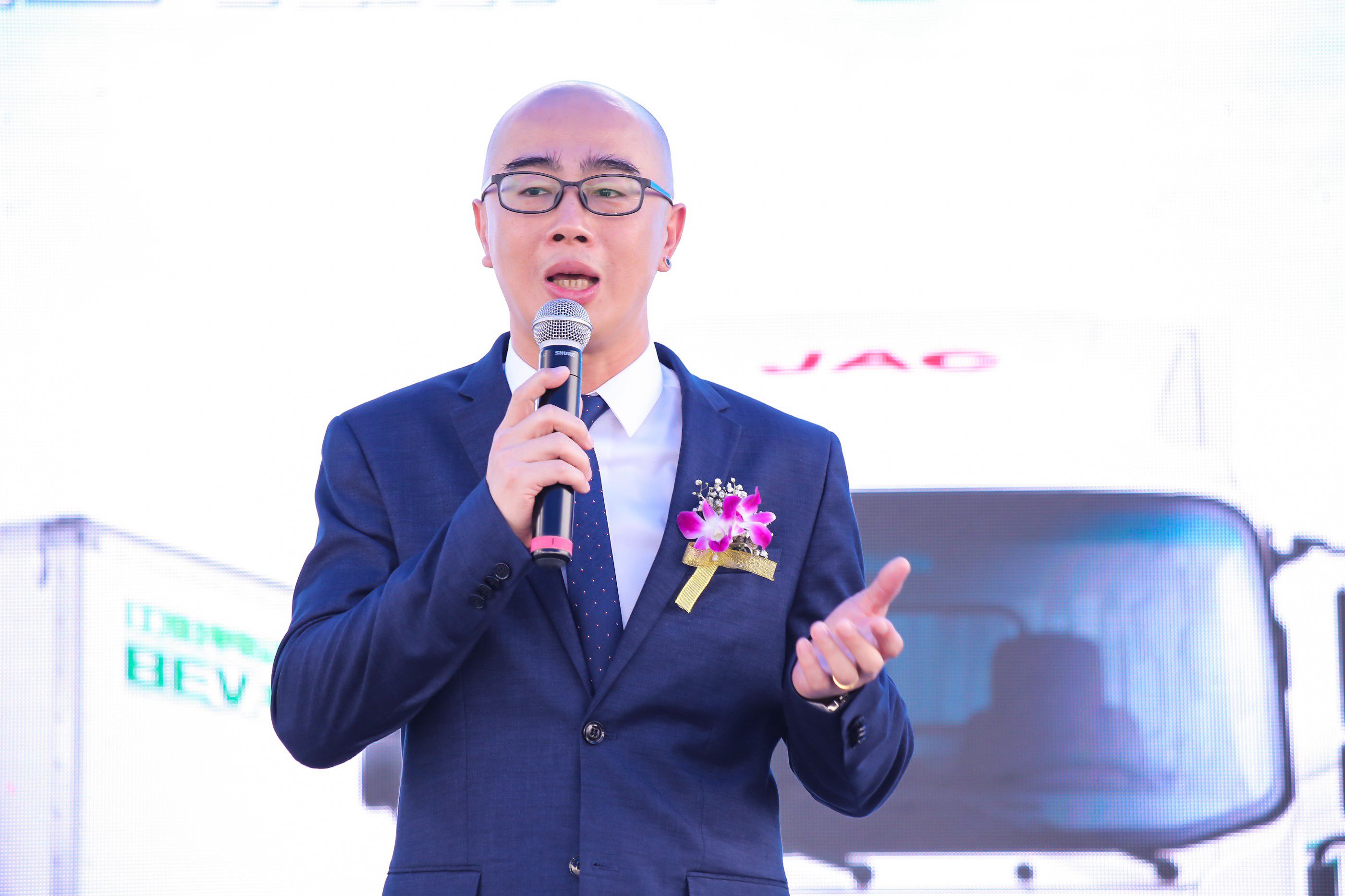 强强联合，共创蔚蓝——江淮汽车186台新能源物流车交付顺丰速运 - 第3张