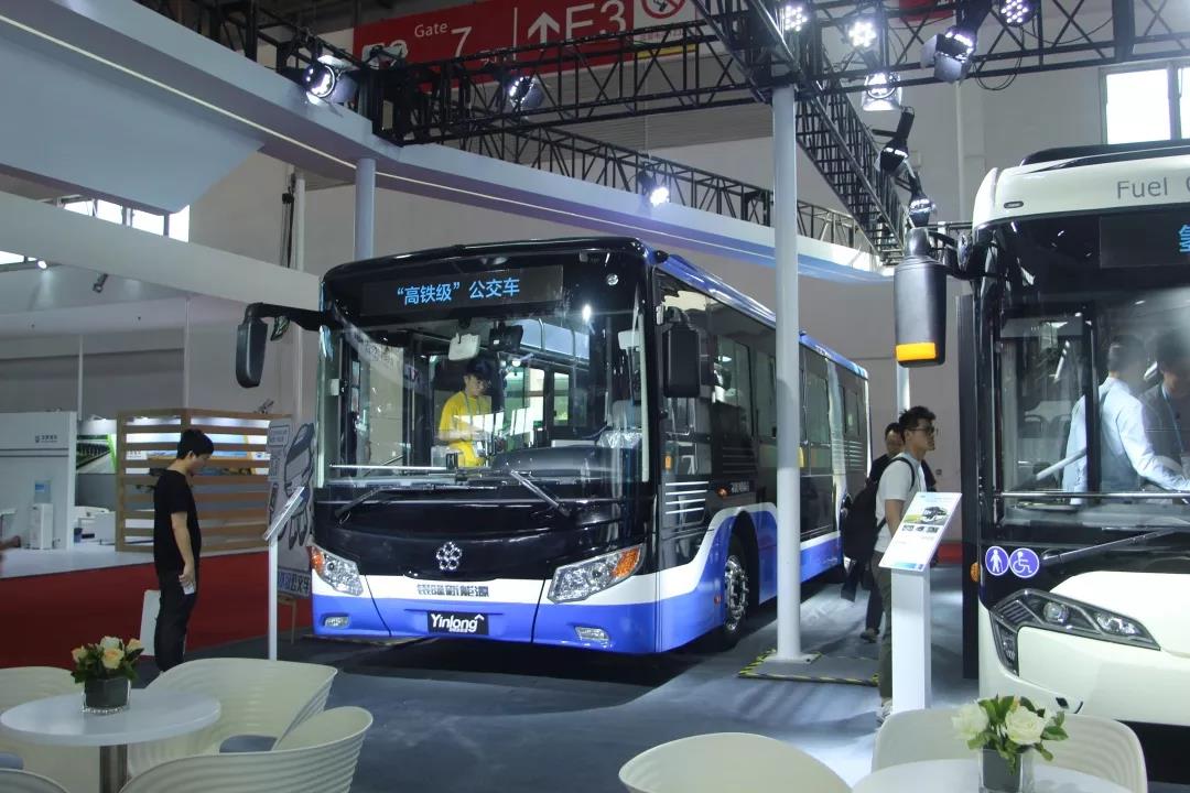 打卡银隆“高铁级”公交车，他们怎么说 - 第2张