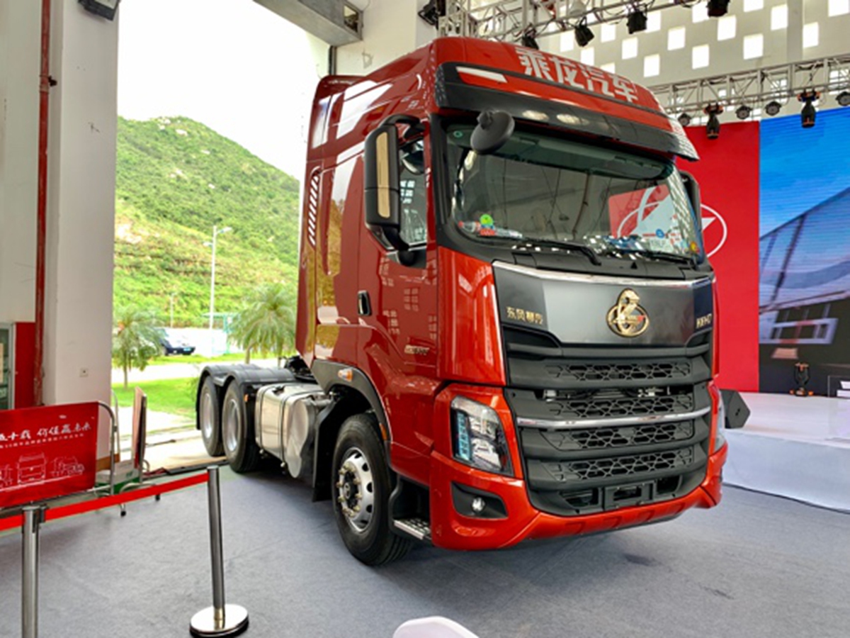 乘龙汽车携国六新品亮相第三届品牌盛典，现场订车2159台！ - 第12张