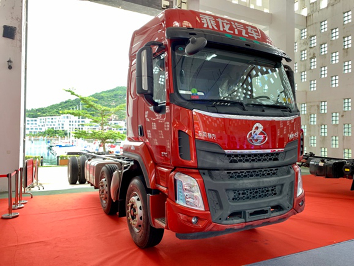 乘龙汽车携国六新品亮相第三届品牌盛典，现场订车2159台！ - 第13张
