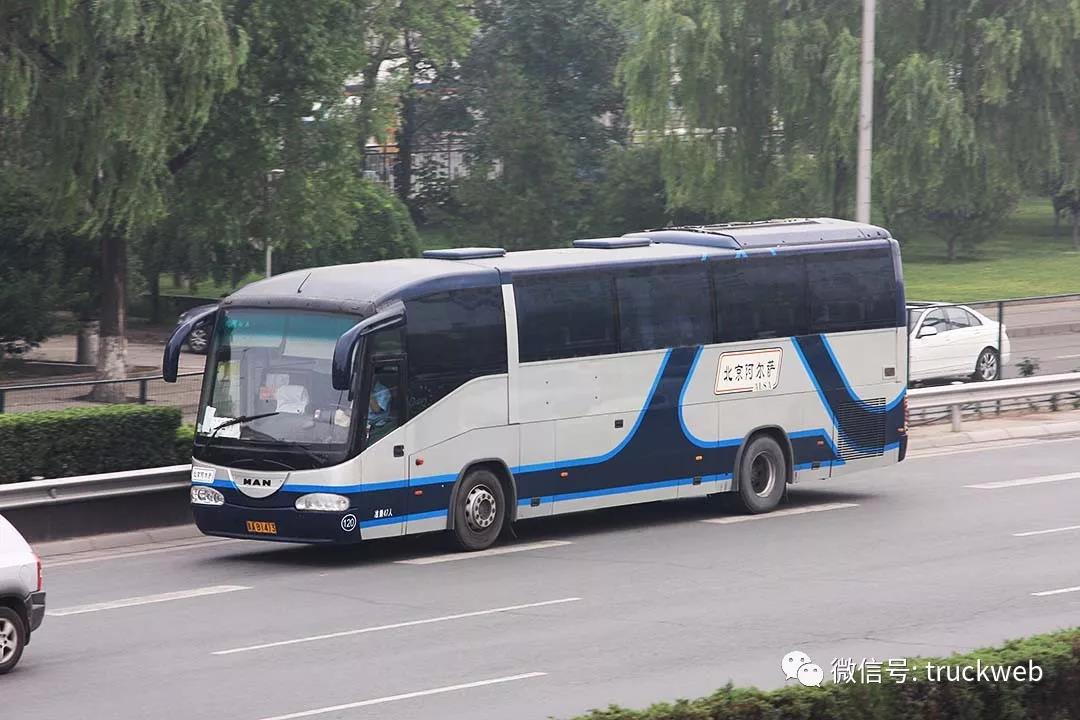 当年售价超150万 MAN底盘的天津伊利萨尔新世纪豪华客车 - 第1张 - 提加商用车网 当年售价超150万 MAN底盘的天津伊利萨尔新世纪豪华客车 - 第1张