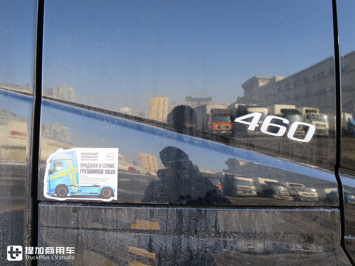 和一对热爱卡车的父子逛霍尔果斯口岸,再带您看看从俄罗斯来的那些欧洲卡车 - 第3张 - 提加商用车网 和一对热爱卡车的父子逛霍尔果斯口岸,再带您看看从俄罗斯来的那些欧洲卡车 - 第3张