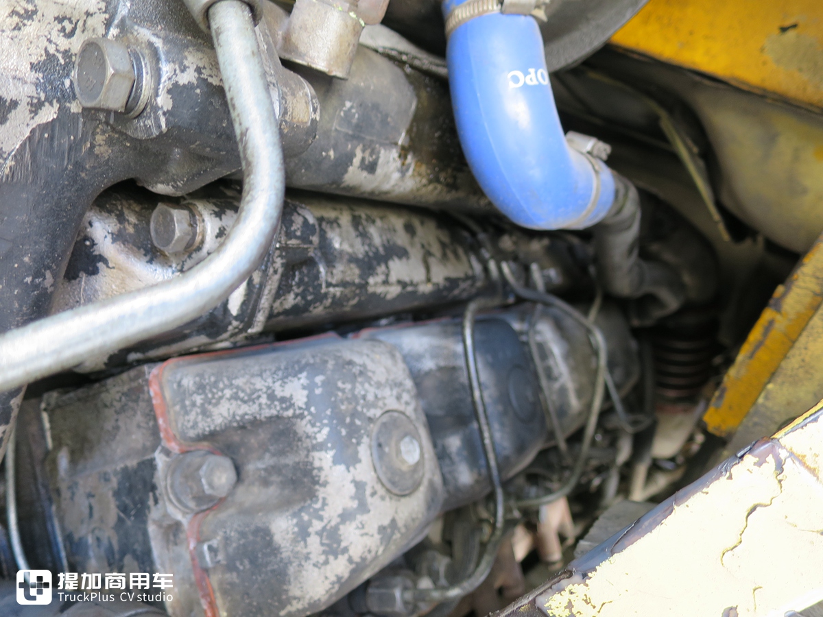 和一对热爱卡车的父子逛霍尔果斯口岸,再带您看看从俄罗斯来的那些欧洲卡车 - 第18张 - 提加商用车网 和一对热爱卡车的父子逛霍尔果斯口岸,再带您看看从俄罗斯来的那些欧洲卡车 - 第18张