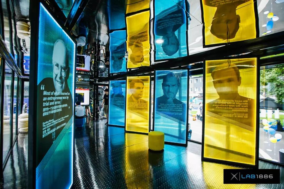 新Actros变身“移动孵化舱”,戴姆勒创新孵化器双创中国行启程! - 第2张 - 提加商用车网 新Actros变身“移动孵化舱”,戴姆勒创新孵化器双创中国行启程! - 第2张