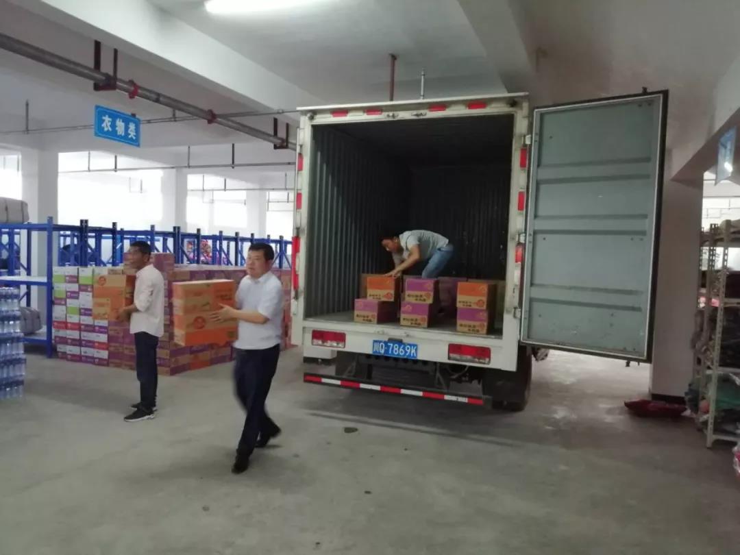 心系宜宾，领航轻卡第一时间满载救灾物资抵达灾区！ - 第3张