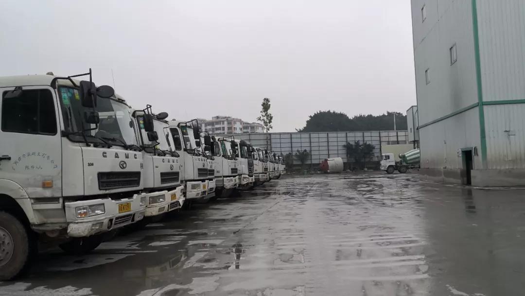 “好卖又好用” 华菱星马25台轻量化搅拌车再发往广东市场 - 第5张 - 提加商用车网 “好卖又好用” 华菱星马25台轻量化搅拌车再发往广东市场 - 第5张