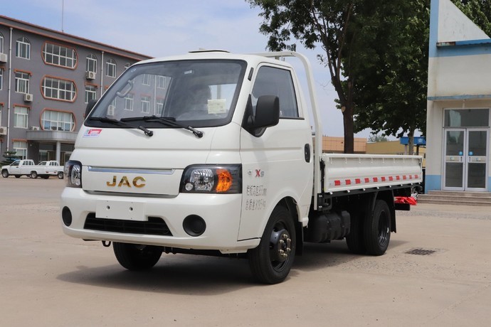 专走轻量化路线 ，江淮轿卡国六新品及康铃J系轻卡青州上市 - 第5张