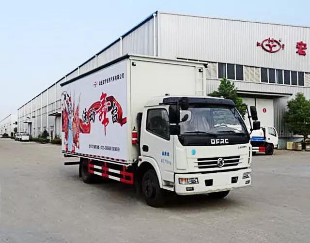 想做改装一台流动舞台车？选东风多利卡准没有错 - 第1张