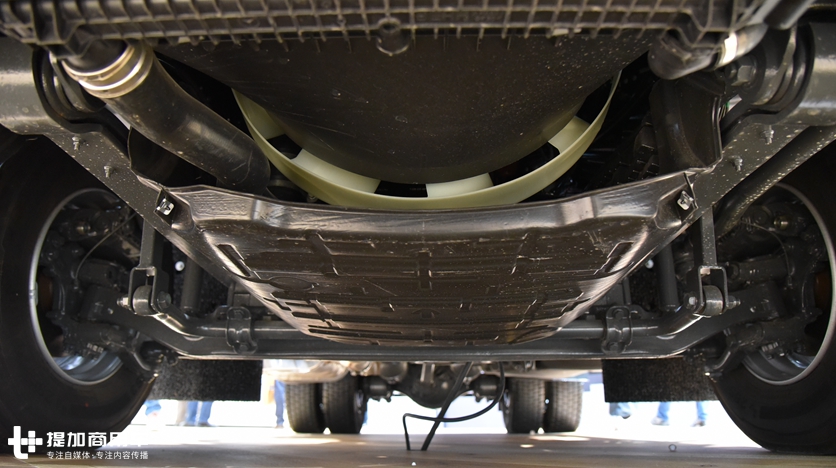 比重卡差距更大,实拍奔驰Atego告诉您欧洲中卡领先我们有多远 - 第4张 - 提加商用车网 比重卡差距更大,实拍奔驰Atego告诉您欧洲中卡领先我们有多远 - 第4张