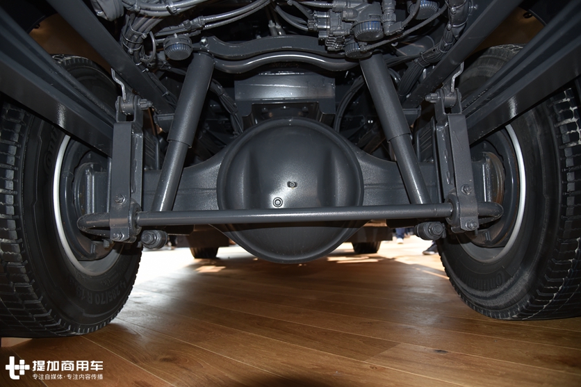 比重卡差距更大,实拍奔驰Atego告诉您欧洲中卡领先我们有多远 - 第9张 - 提加商用车网 比重卡差距更大,实拍奔驰Atego告诉您欧洲中卡领先我们有多远 - 第9张