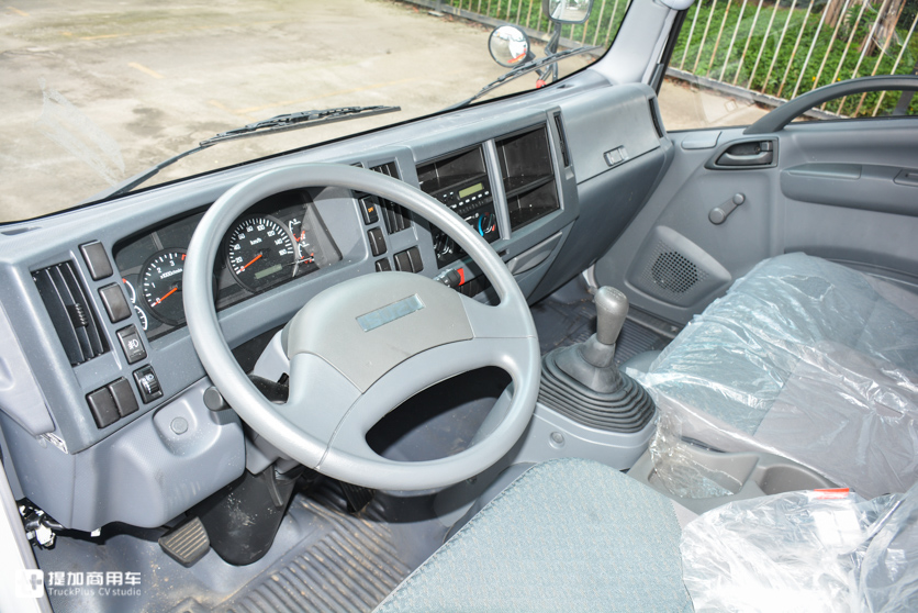 自重不超标上蓝牌无忧,铝合金货箱再减重430公斤,庆铃KV100轻卡实拍评测 - 第23张 - 提加商用车网 自重不超标上蓝牌无忧,铝合金货箱再减重430公斤,庆铃KV100轻卡实拍评测 - 第23张