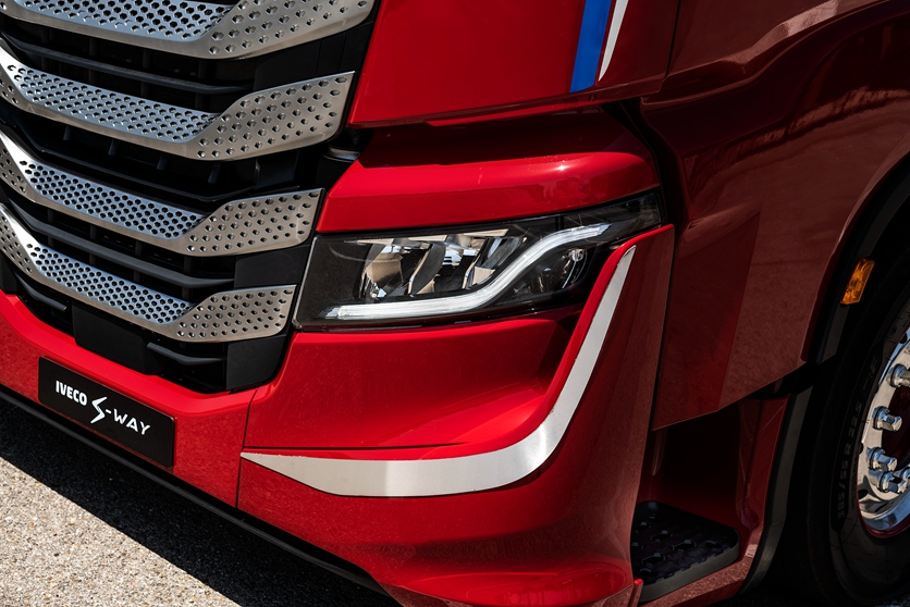 新外观更大驾驶室，还有两款概念车型，依维柯发布全新一代重卡S-way - 第3张