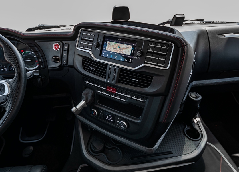 新外观更大驾驶室，还有两款概念车型，依维柯发布全新一代重卡S-way - 第8张