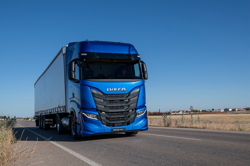 新外观更大驾驶室，还有两款概念车型，依维柯发布全新一代重卡S-way - 第21张