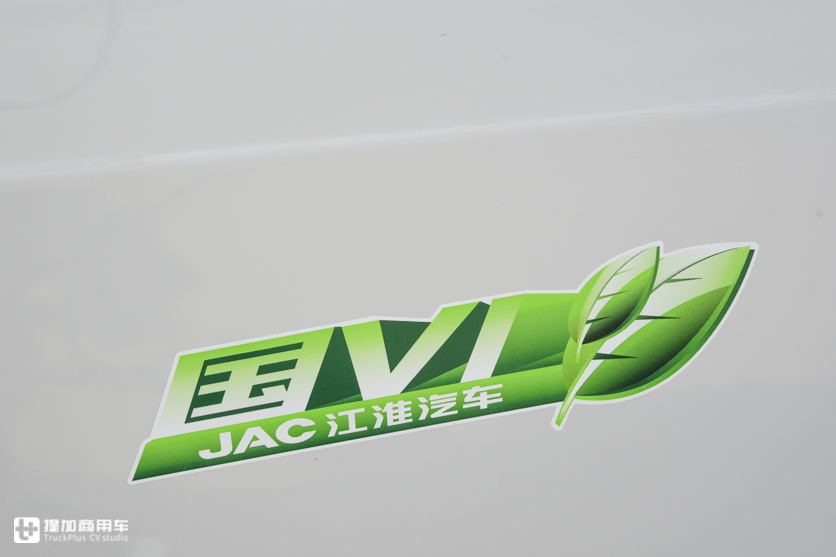 车身2.07米不惧限高杆、地库,还有轿车的舒适性,江淮轿卡X5国六车型实拍评测 - 第8张 - 提加商用车网 车身2.07米不惧限高杆、地库,还有轿车的舒适性,江淮轿卡X5国六车型实拍评测 - 第8张