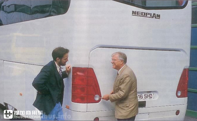 青年尼奥普兰JNP6127高端大巴的前世今生,关于原型车Starliner N516的那些事 - 第7张 - 提加商用车网 青年尼奥普兰JNP6127高端大巴的前世今生,关于原型车Starliner N516的那些事 - 第7张