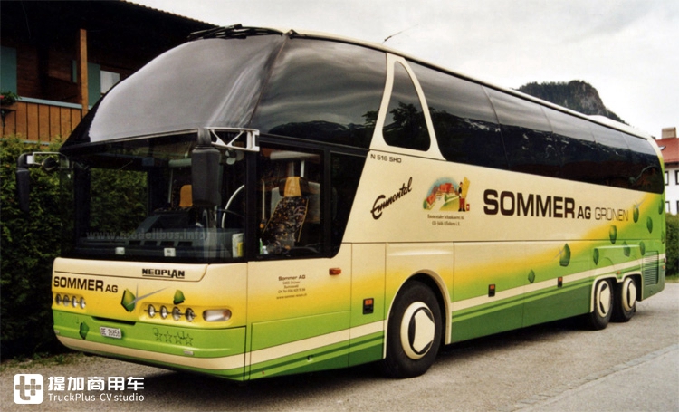 青年尼奥普兰JNP6127高端大巴的前世今生，关于原型车Starliner N516的那些事 - 第27张