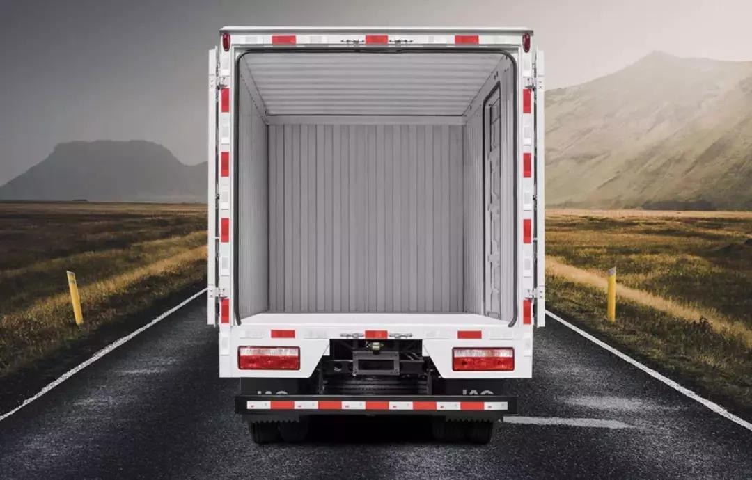 “轻”装上阵,这才是蓝牌车该有的样子! - 第6张 - 提加商用车网 “轻”装上阵,这才是蓝牌车该有的样子! - 第6张