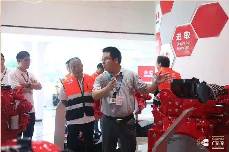 首台东风康明斯国六发动机配装的重卡正式交付客户 - 第7张 - 提加商用车网 首台东风康明斯国六发动机配装的重卡正式交付客户 - 第7张