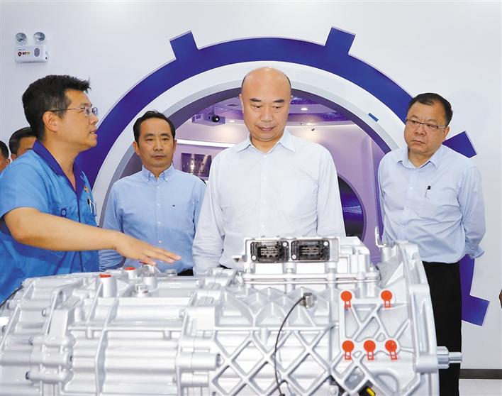 陕西省长刘国中深入法士特调研 - 第1张 - 提加商用车网 陕西省长刘国中深入法士特调研 - 第1张