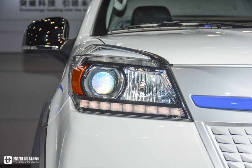 是乘用车，又是拉货的皮卡，随便进城不限行，福田拓陆者智蓝实拍 - 第4张