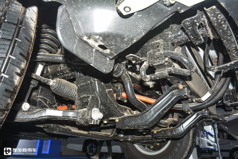 是乘用车，又是拉货的皮卡，随便进城不限行，福田拓陆者智蓝实拍 - 第16张