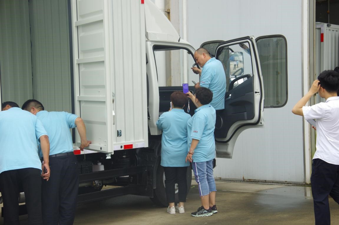 江淮轻卡用户安雪兵:第四年,顶住就是胜利 - 第3张 - 提加商用车网 江淮轻卡用户安雪兵:第四年,顶住就是胜利 - 第3张