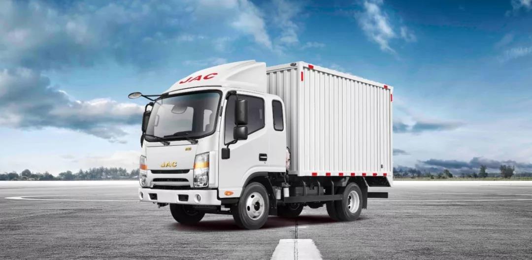 超强爬坡动力、轻量化技术,帅铃全能快递版让冷链运输更容易 - 第1张 - 提加商用车网 超强爬坡动力、轻量化技术,帅铃全能快递版让冷链运输更容易 - 第1张