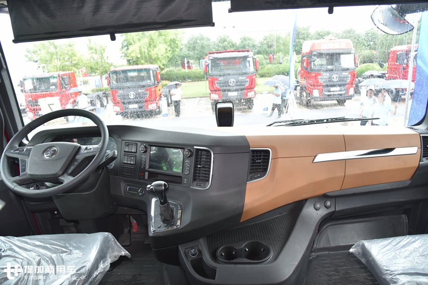 换代国产重卡中最得欧洲卡车精髓的,再带你领略德龙X6000的魅力 - 第19张 - 提加商用车网 换代国产重卡中最得欧洲卡车精髓的,再带你领略德龙X6000的魅力 - 第19张