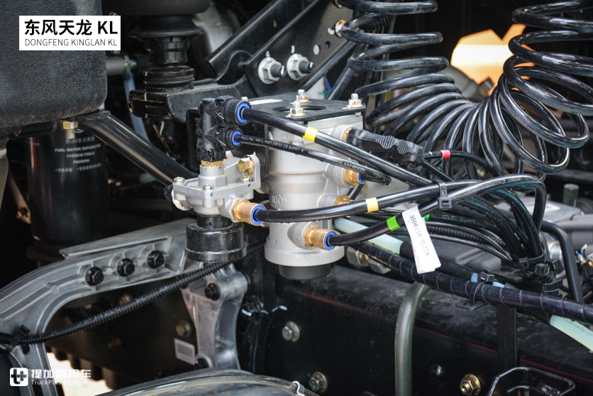 新一代东风天龙VL和KL有什么区别，到底怎么选？实拍评测告诉您 - 第21张