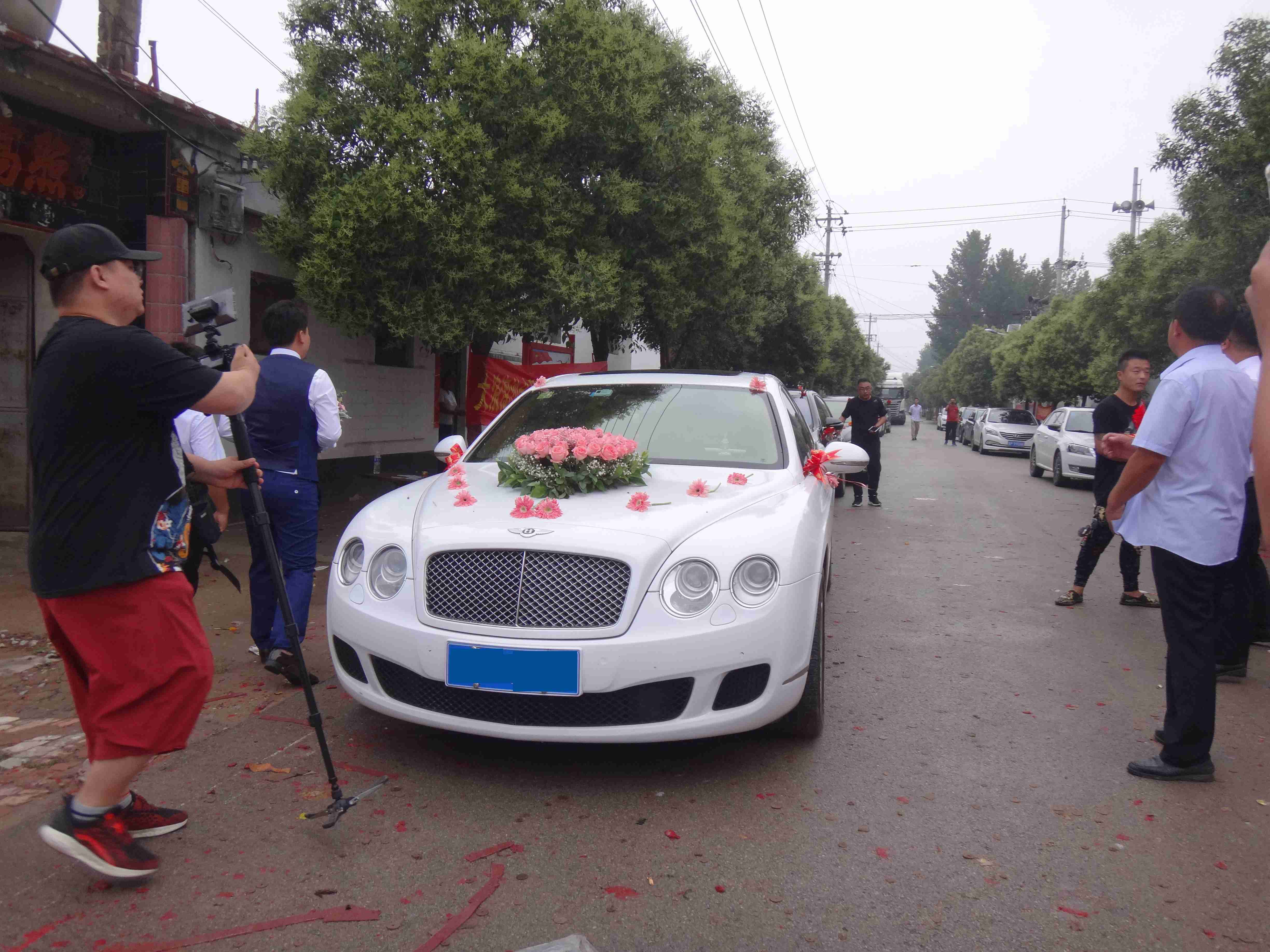 2辆斯堪尼亚卡车作为婚车,亲历90后物流老板不一样的婚礼 - 第6张 - 提加商用车网 2辆斯堪尼亚卡车作为婚车,亲历90后物流老板不一样的婚礼 - 第6张