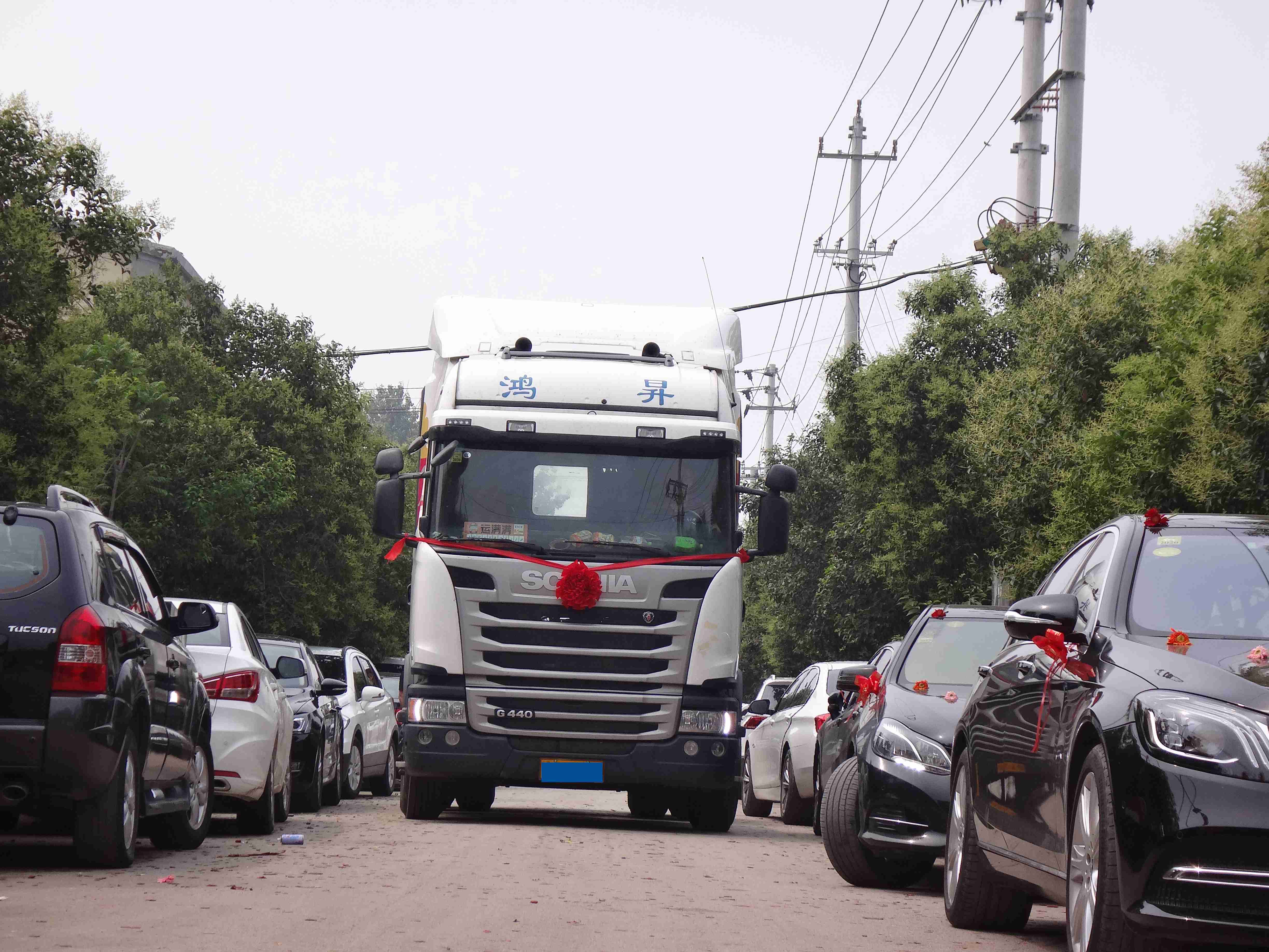 2辆斯堪尼亚卡车作为婚车,亲历90后物流老板不一样的婚礼 - 第14张 - 提加商用车网 2辆斯堪尼亚卡车作为婚车,亲历90后物流老板不一样的婚礼 - 第14张