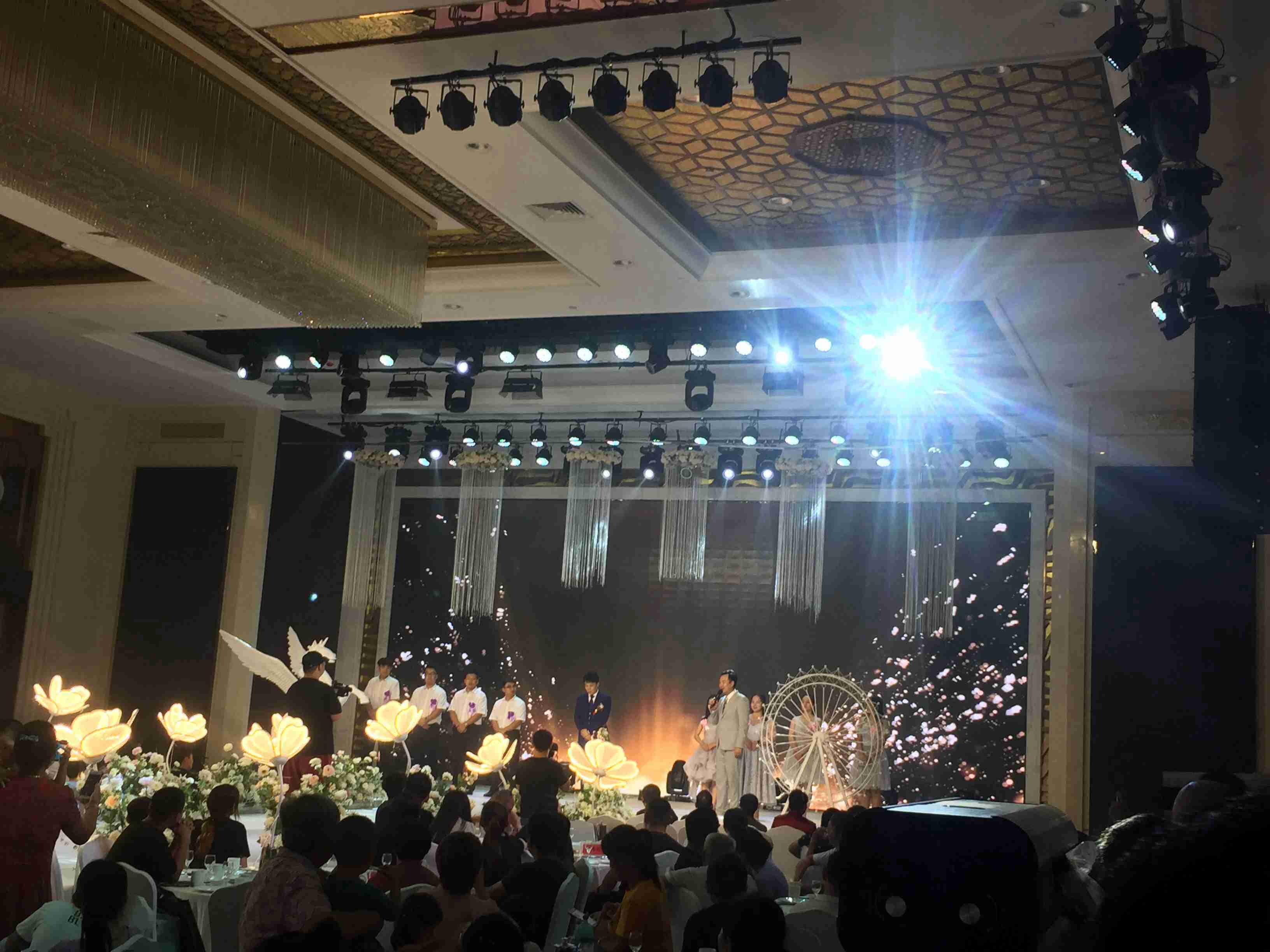 2辆斯堪尼亚卡车作为婚车,亲历90后物流老板不一样的婚礼 - 第16张 - 提加商用车网 2辆斯堪尼亚卡车作为婚车,亲历90后物流老板不一样的婚礼 - 第16张