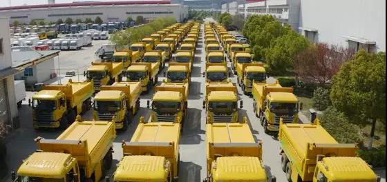 新时代的城市建设新装备，轻量化格尔发智能环保渣土车 - 第2张