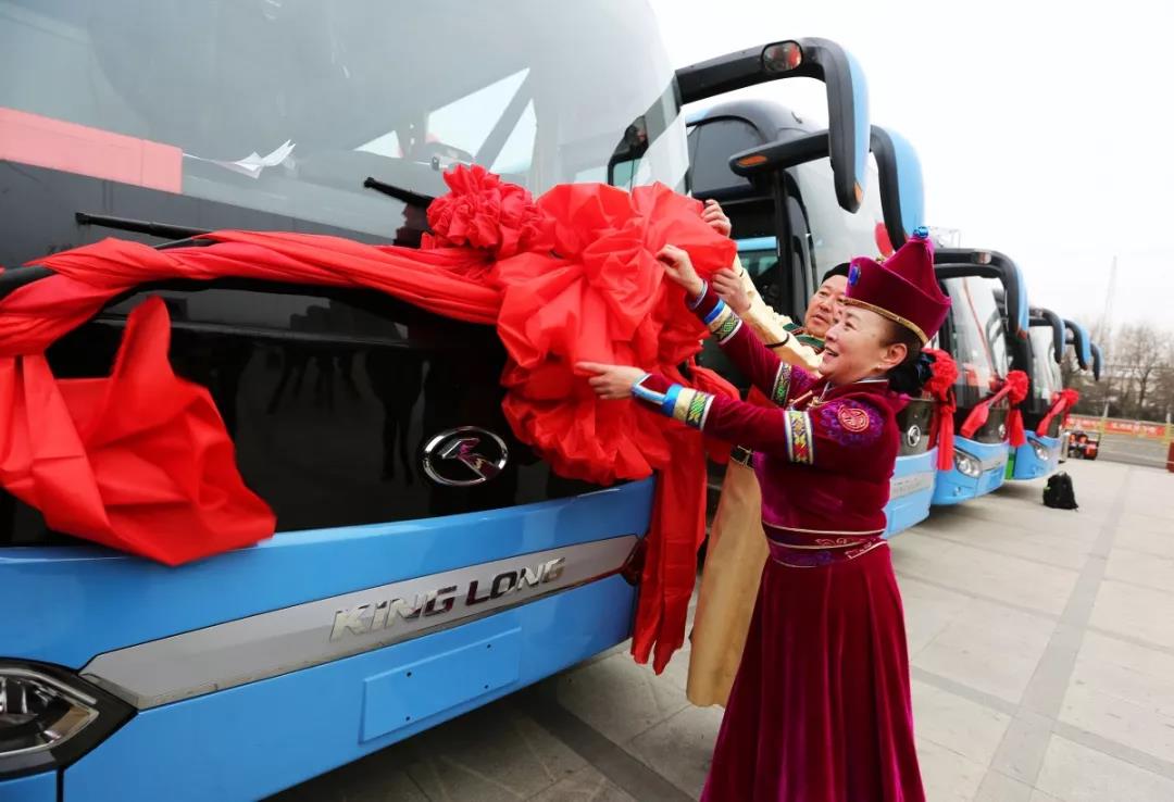 习总书记看望乌兰牧骑,并再次为他们点赞! - 第2张 - 提加商用车网 习总书记看望乌兰牧骑,并再次为他们点赞! - 第2张