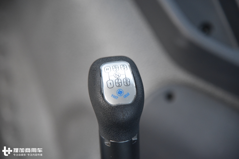 陕汽经典的斯太尔重卡,国内已停产,如今只销往海外的奥龙牵引车实拍 - 第9张 - 提加商用车网 陕汽经典的斯太尔重卡,国内已停产,如今只销往海外的奥龙牵引车实拍 - 第9张