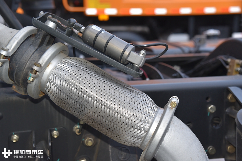 陕汽经典的斯太尔重卡,国内已停产,如今只销往海外的奥龙牵引车实拍 - 第12张 - 提加商用车网 陕汽经典的斯太尔重卡,国内已停产,如今只销往海外的奥龙牵引车实拍 - 第12张