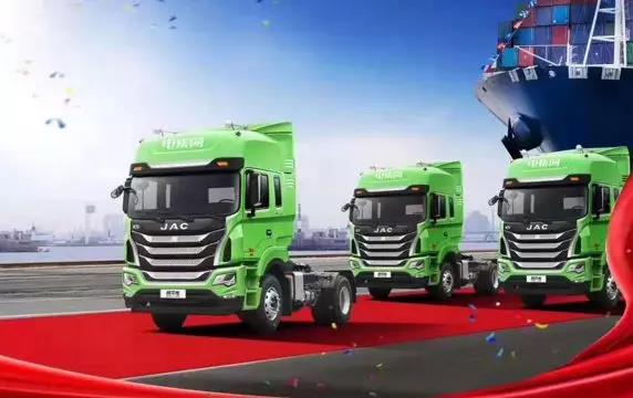 50台格尔发K5宁波交车，用装备诠释新时代的港口运输 - 第1张