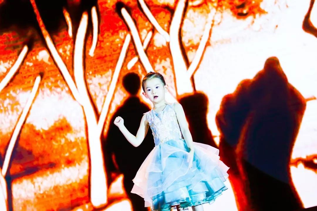 网红卡友才艺比拼这次为自己代言 中国首个卡车司机达人秀你见过吗？ - 第6张