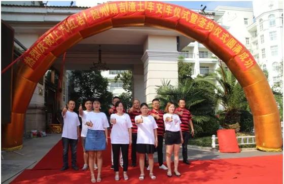 上汽红岩杰狮智能渣土车成功交付湖北随州 - 第1张 - 提加商用车网 上汽红岩杰狮智能渣土车成功交付湖北随州 - 第1张