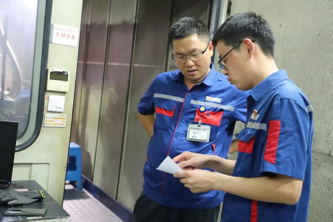 同心协力、昼夜奋战，玉柴联合动力首批国六K13N顺利交付 - 第2张