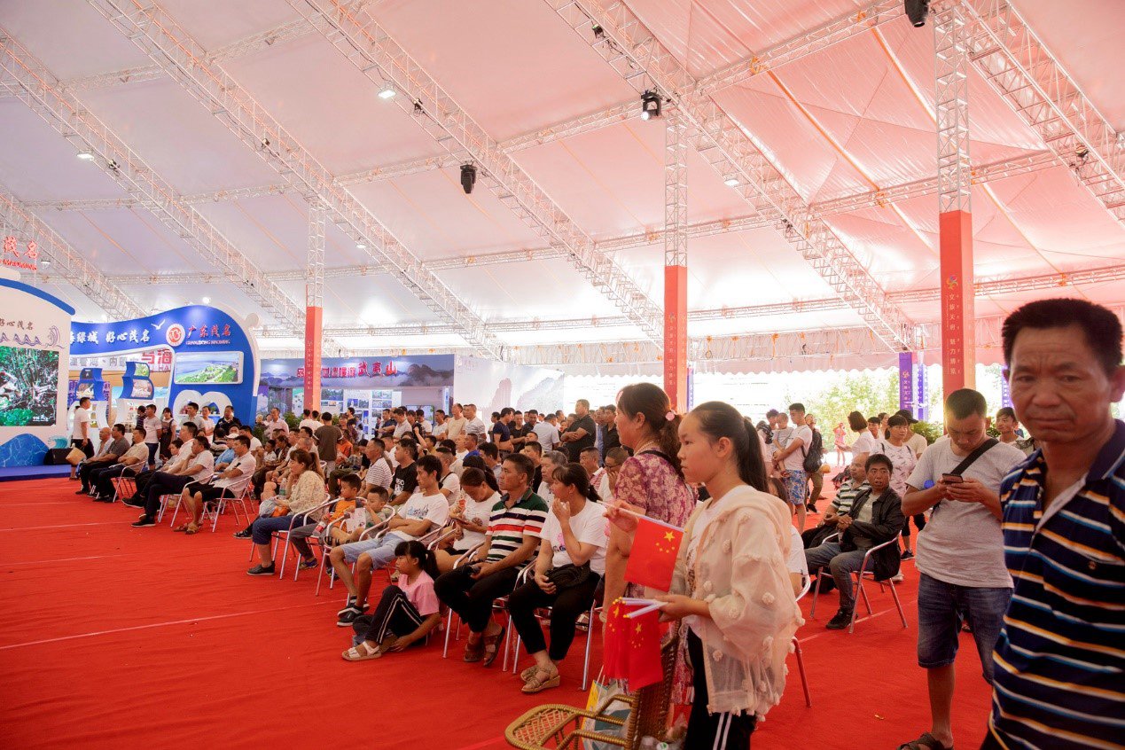 凉山彝族火把节 东风商用车热点多 - 第13张 - 提加商用车网 凉山彝族火把节 东风商用车热点多 - 第13张