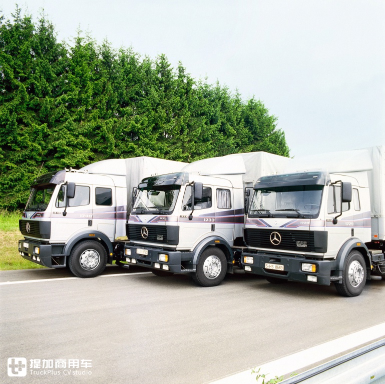 真正的老爷卡车，还是全驱V8动力，29年车龄的奔驰SK越野卡车实拍 - 第4张