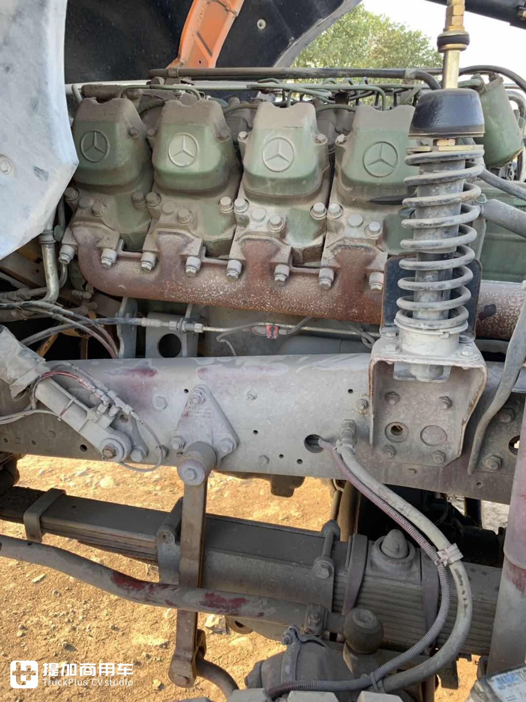 真正的老爷卡车,还是全驱V8动力,29年车龄的奔驰SK越野卡车实拍 - 第16张 - 提加商用车网 真正的老爷卡车,还是全驱V8动力,29年车龄的奔驰SK越野卡车实拍 - 第16张