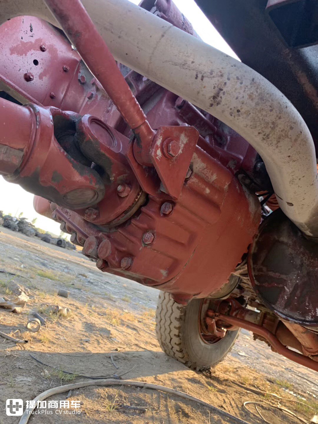 真正的老爷卡车，还是全驱V8动力，29年车龄的奔驰SK越野卡车实拍 - 第19张