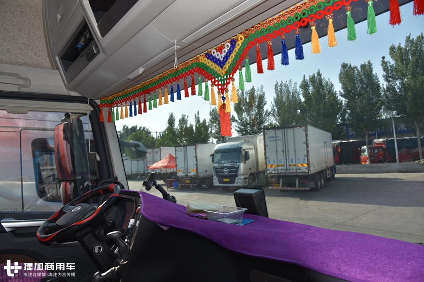 农产品批发市场偶遇一辆解放J7,配置真高,师傅说买这车花了50万 - 第20张 - 提加商用车网 农产品批发市场偶遇一辆解放J7,配置真高,师傅说买这车花了50万 - 第20张